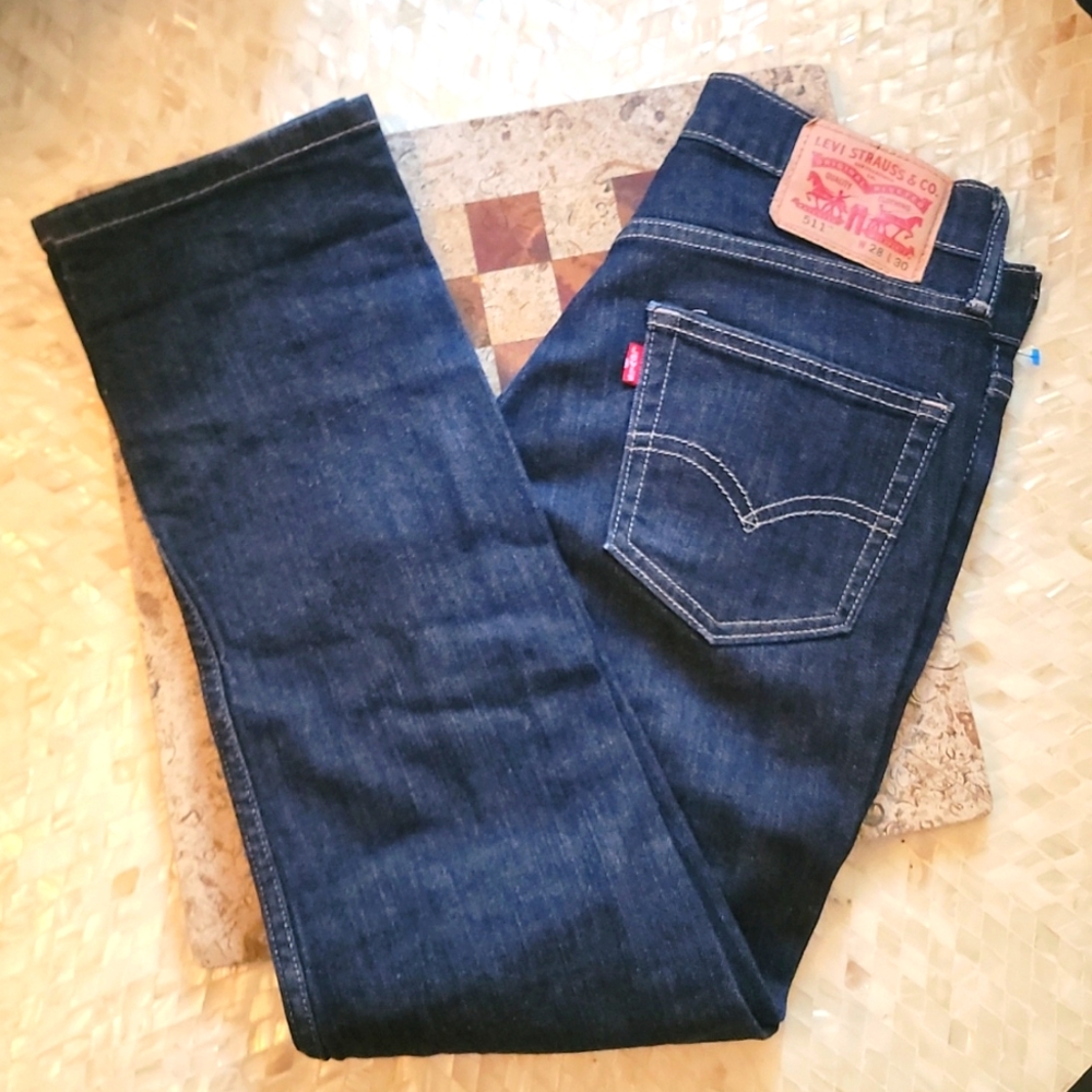 Levi's straight leg dark Denim